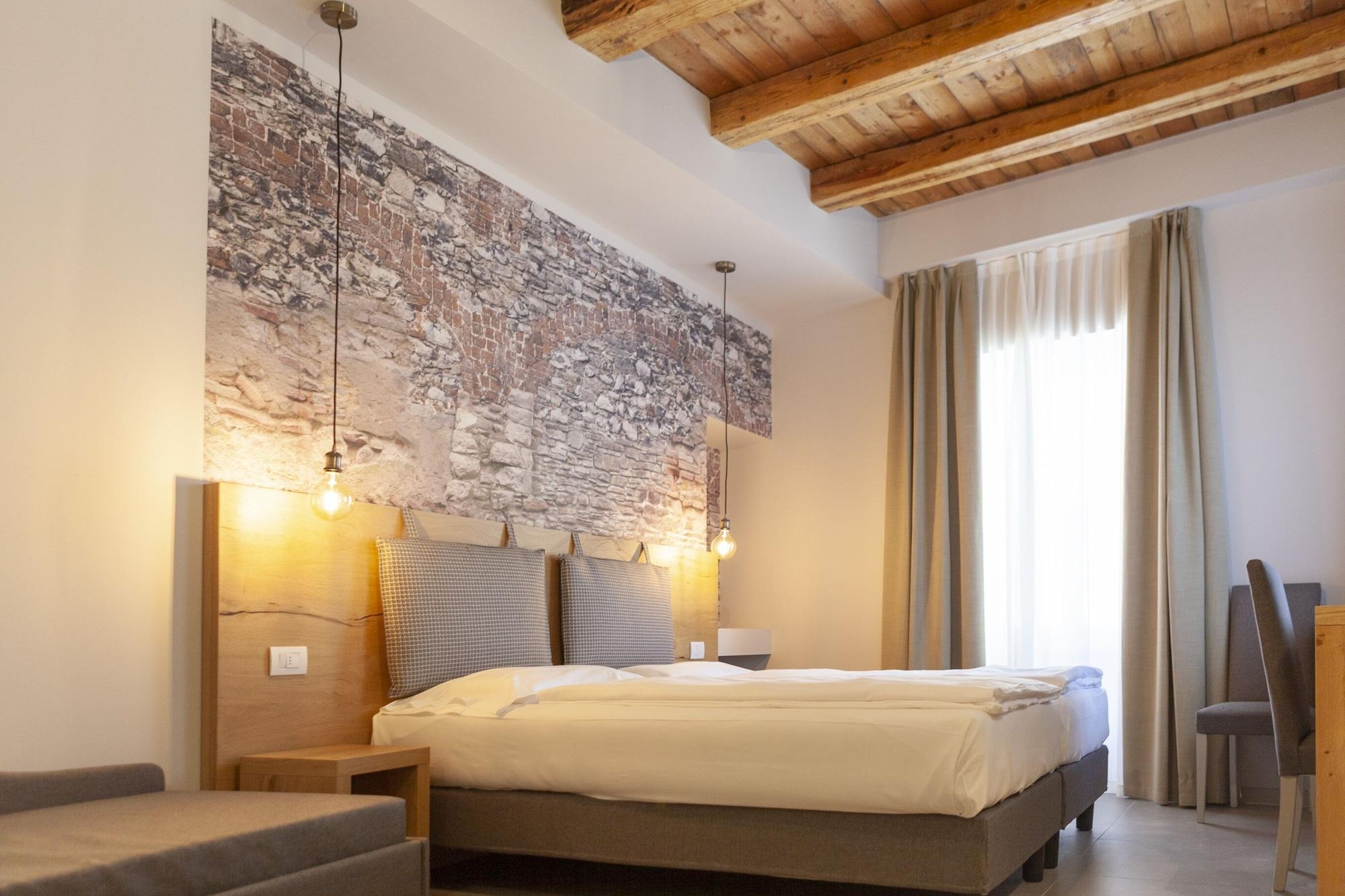 Epoche Hotel Zanella 1889 トルボレ エクステリア 写真