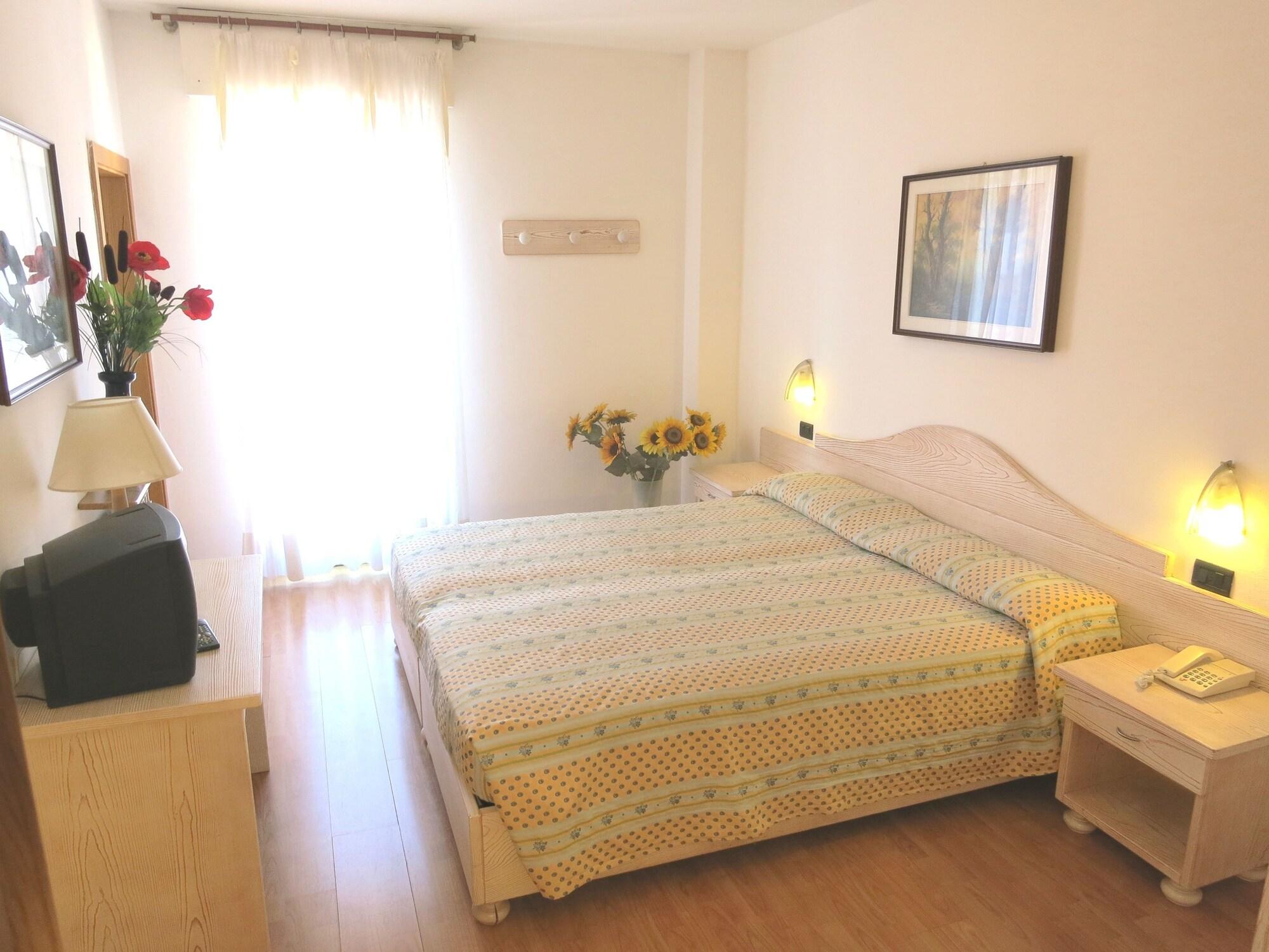 Epoche Hotel Zanella 1889 トルボレ エクステリア 写真