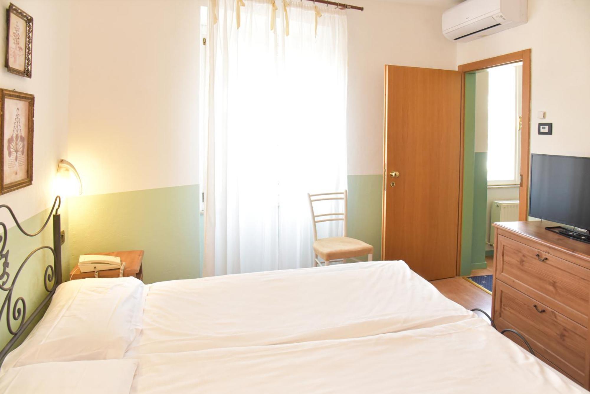 Epoche Hotel Zanella 1889 トルボレ エクステリア 写真