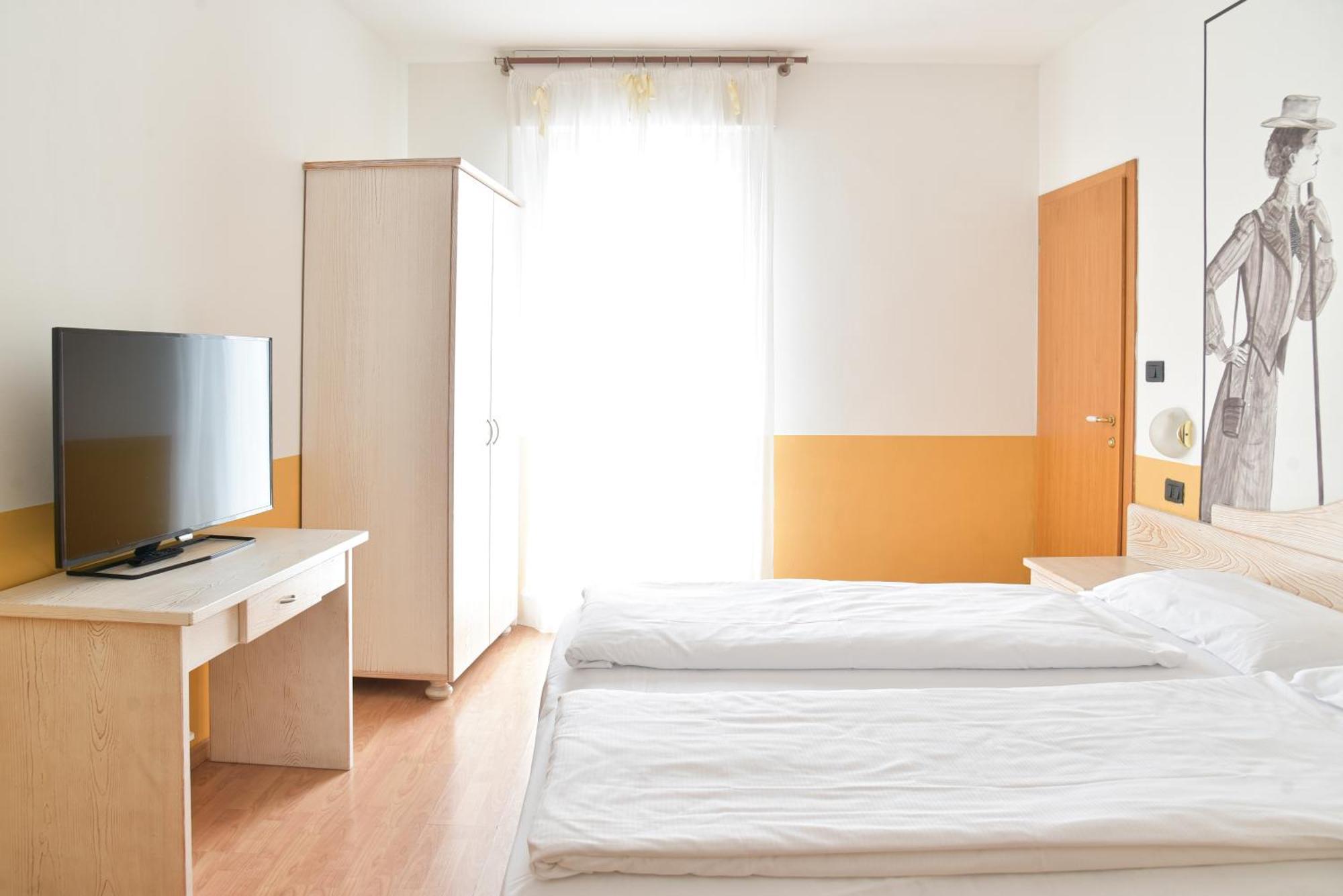 Epoche Hotel Zanella 1889 トルボレ エクステリア 写真
